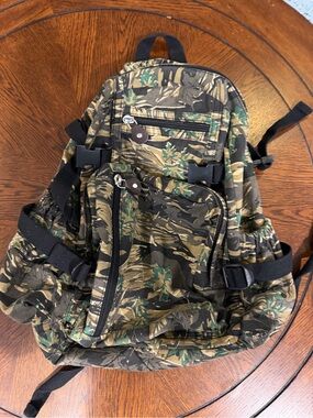 Kids Camouflage Backpack - Green Camo